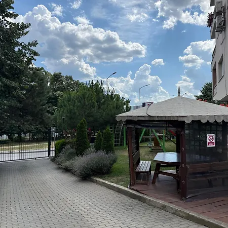 Hermes Апартаменти Варна